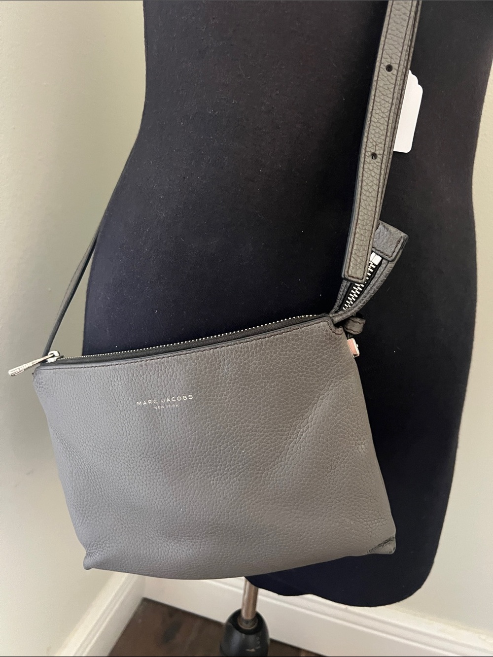 Marc Jacobs Pebbled Leather Crossbody Bag in Charcoal Gray
